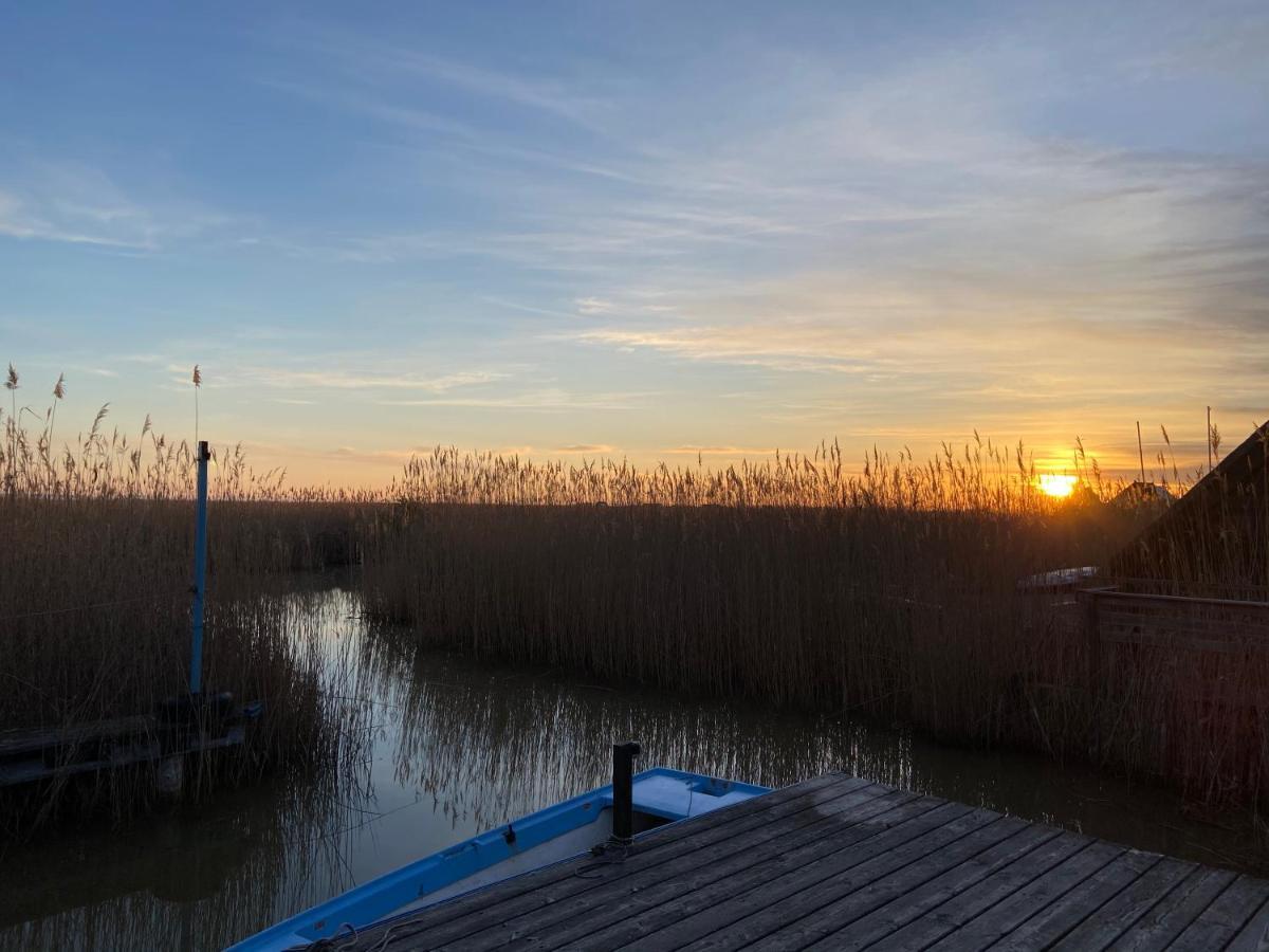 Seehuette Neusiedlersee - Pfahlbau Waterfront 1 רוסט מראה חיצוני תמונה